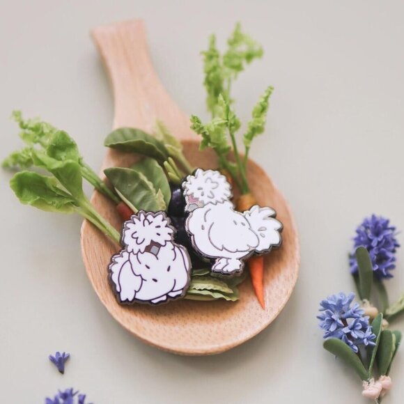 Silkie Chickens Enamel Pin Set - Set‎ of 2 - Farm Animals - Picture 7 of 7